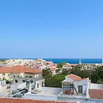 Archontiki فندق