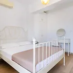 فندق Archontiki 3*
