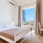 Archontiki فندق
