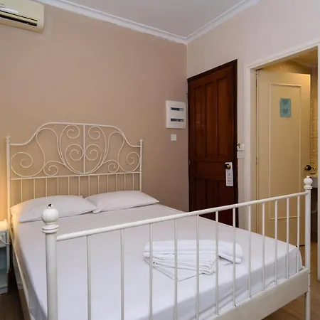 Szálloda Archontiki 3*